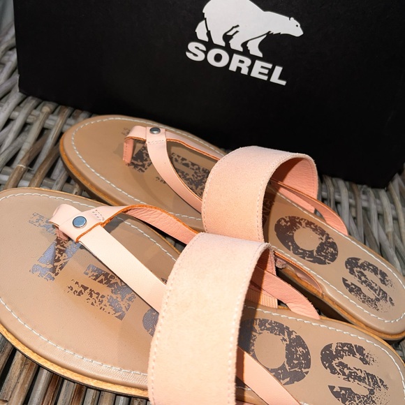 Sorel Ella Flip in melon size 9 - Picture 4 of 6